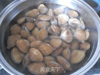 葱姜黄蚬子的做法步骤：1