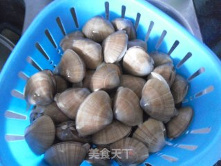 葱姜黄蚬子的做法步骤：2