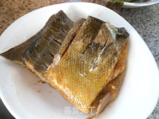 葱姜油泚咸鱼的做法步骤：9