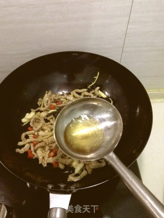 雪菜炒肉丝的做法步骤：4