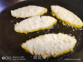 香煎鳕鱼的做法步骤：3