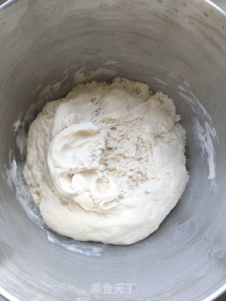 烤箱版椒盐香葱卷的做法步骤：4