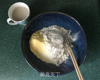 苜蓿鸡肉包子的做法步骤：2