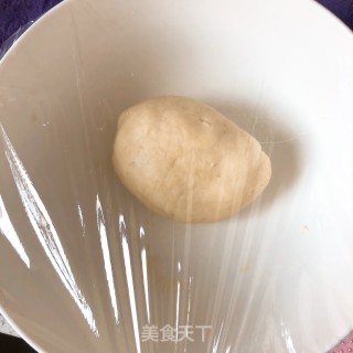 玉米火腿披萨的做法步骤：1