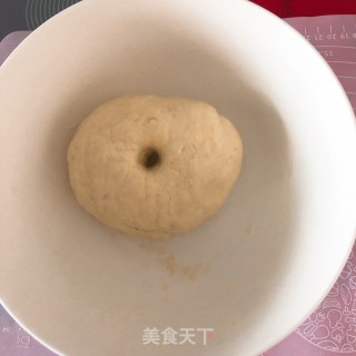 玉米火腿披萨的做法步骤：2