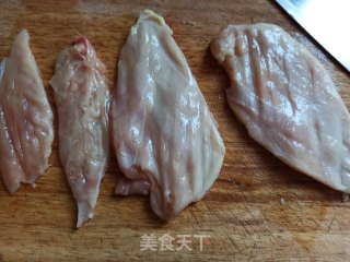 酱爆鸡丁的做法步骤：1