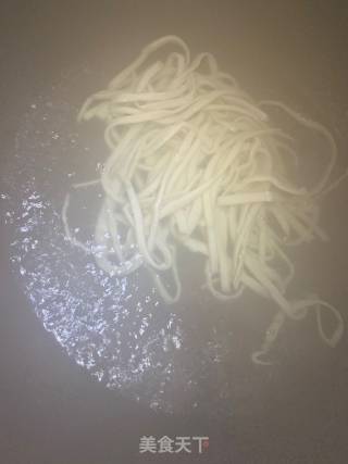 简简单单 的肉臊手擀面的做法步骤：10