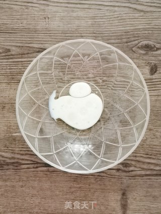 芋泥肉松麻薯盒子蛋糕的做法步骤：1