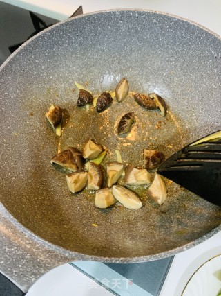 西葫芦炒菇的做法步骤：5