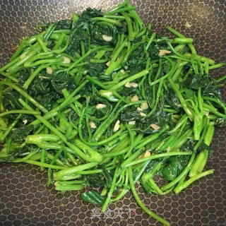 蒜蓉蕃薯叶的做法步骤：4