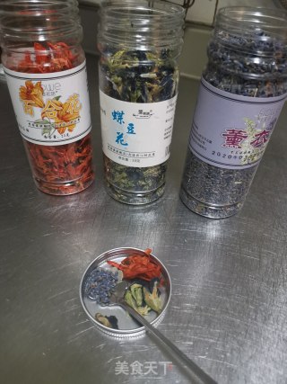 薰衣草蝶豆花奶茶（热饮）的做法步骤：1