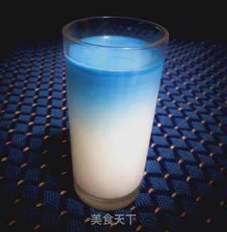 薰衣草蝶豆花奶茶（热饮）的做法步骤：5