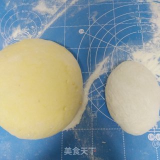 南瓜千层花卷的做法步骤：3