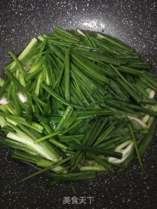 葱油鸡块的做法步骤：2