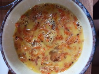 鸡蛋磷虾炒西葫芦的做法步骤：2