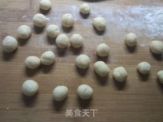 椰丝开口笑的做法步骤：2