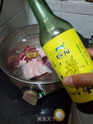 卤牛肉的做法步骤：3