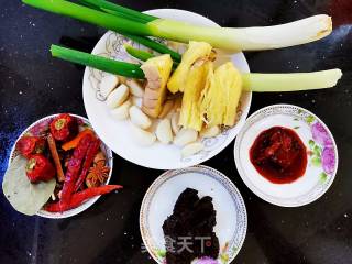 秘制酱香大棒骨-味道绝了的做法步骤：2