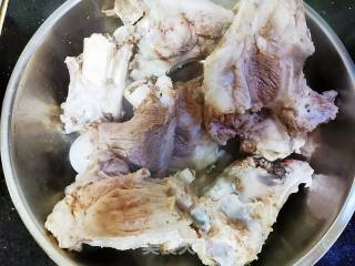秘制酱香大棒骨-味道绝了的做法步骤：4