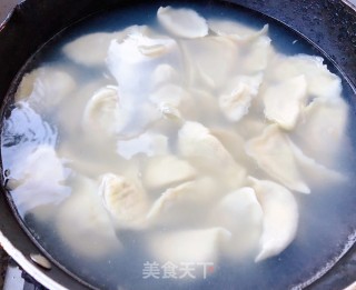韭黄海鲜猪肉水饺的做法步骤：8