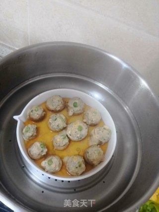 口蘑蒸肉的做法步骤：5