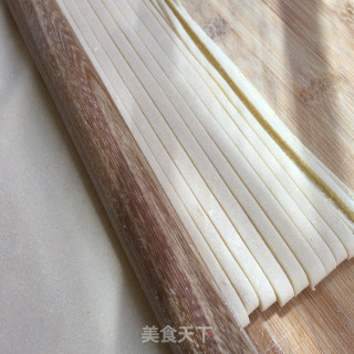 油泼小葱煎蛋面的做法步骤：5