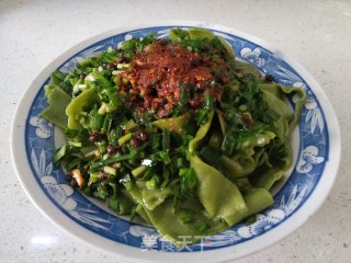 油泼菠菜面的做法步骤：10