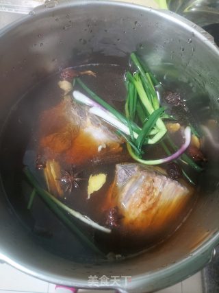 高压锅卤牛肉。的做法步骤：3