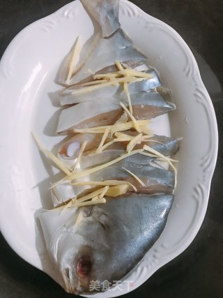 金仓鱼的做法步骤：2