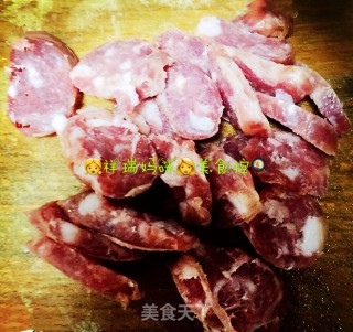 原创【????仙草味道????私房菜????】????苗先生的味道????腊肠干炒荷兰豆的做法步骤：2