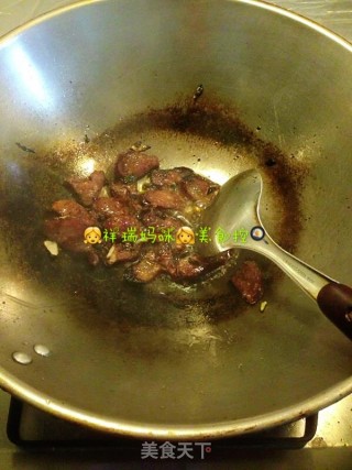 原创【????仙草味道????私房菜????】????苗先生的味道????腊肠干炒荷兰豆的做法步骤：3