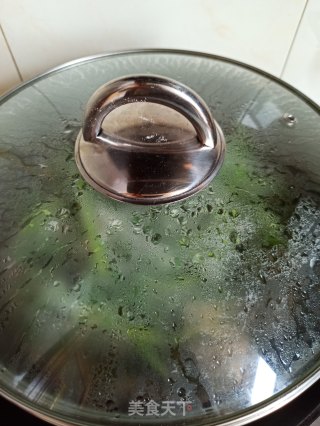 粉蒸茼蒿的做法步骤：7