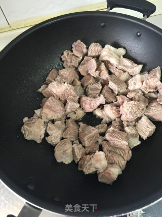 啤酒炖牛肉的做法步骤：3