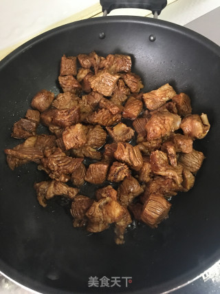 啤酒炖牛肉的做法步骤：5