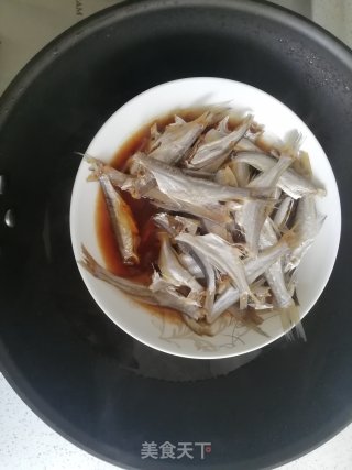 清蒸小杂鱼的做法步骤：4