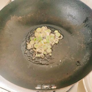 榆钱炒鸡蛋的做法步骤：4