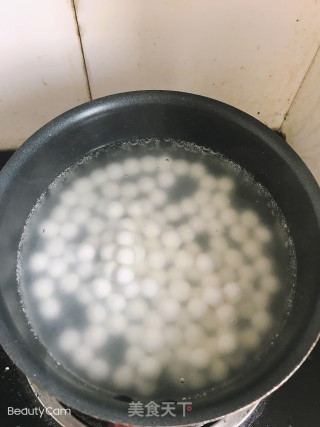 桂花鸡蛋酒酿圆子的做法步骤：2