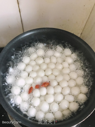 桂花鸡蛋酒酿圆子的做法步骤：3