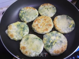 韭菜鸡蛋豆腐馅饼的做法步骤：11