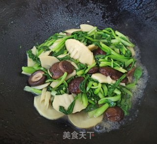 春笋香菇烧小青菜的做法步骤：6