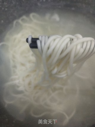 葱油拌面的做法步骤：4