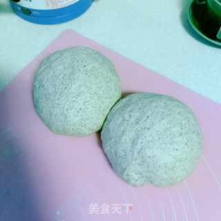椰菜蒜蓉烤全麦面包的做法步骤：1