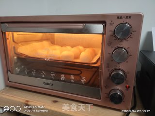 牛奶小面包的做法步骤：9