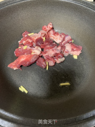 番茄焖牛腩的做法步骤：4