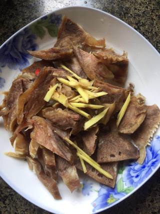 香辣牛肉的做法步骤：1