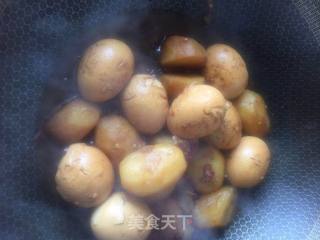 土豆烧鸡蛋的做法步骤：4