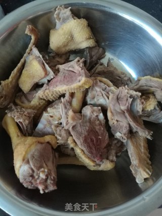 秋耳山药炖菜鸭汤的做法步骤：2