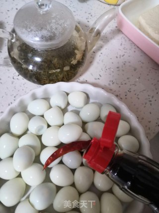 鹌鹑蛋双吃的做法步骤：2