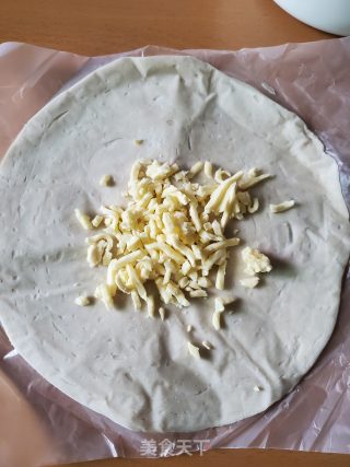 手抓饼之紫薯芝士酥的做法步骤：4