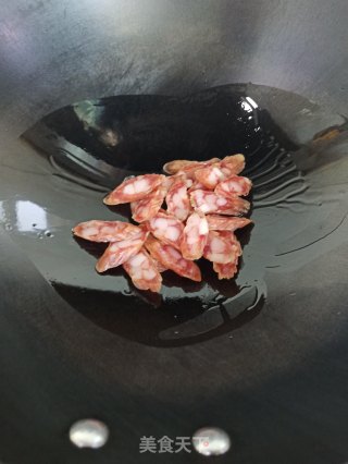 广式腊肠炒芦笋的做法步骤：4